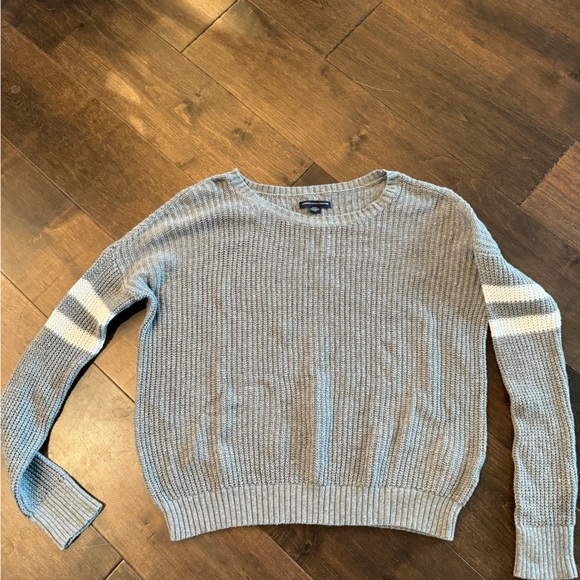 American Eagle Women’s Sweater - Picture 1 of 1